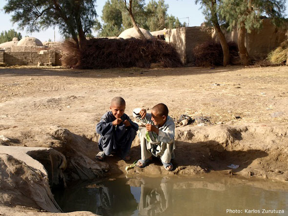 Kids in Nasrabad, Nimroz province